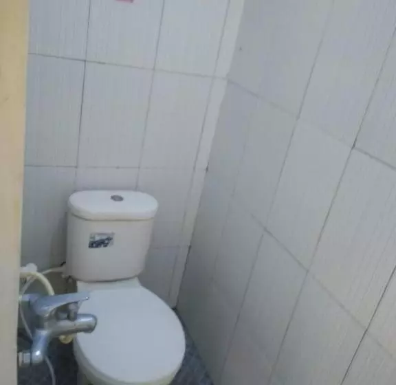 ペンション Ratu Guesthouse