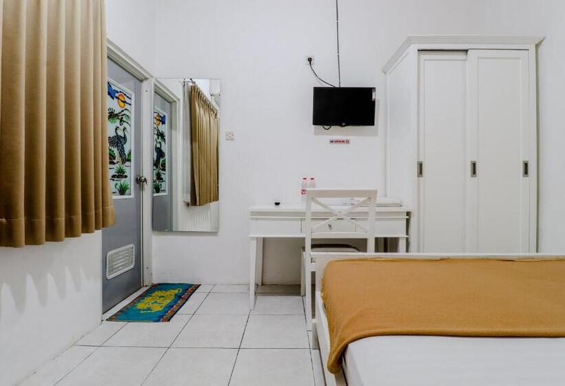 Pensione Ratu Guesthouse