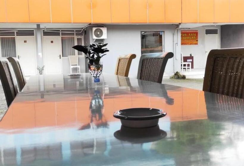 Pensione Ratu Guesthouse