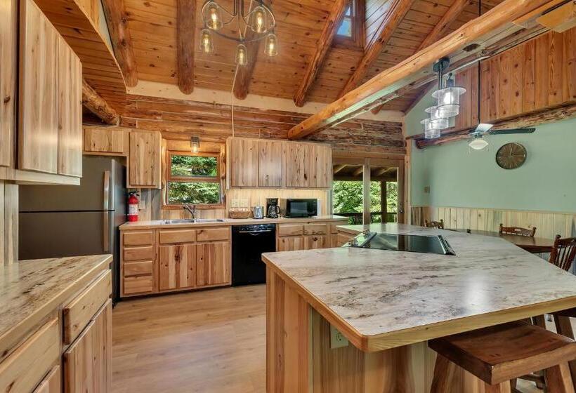 Blue Moon Resort & Motel