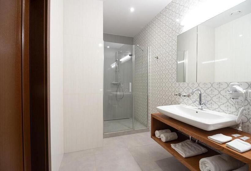 Hotel Michael S Palace