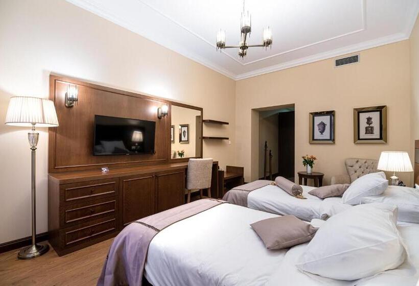 Hotel Michael S Palace