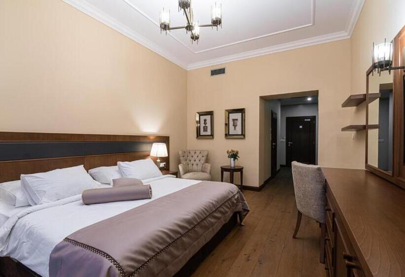 Hotel Michael S Palace