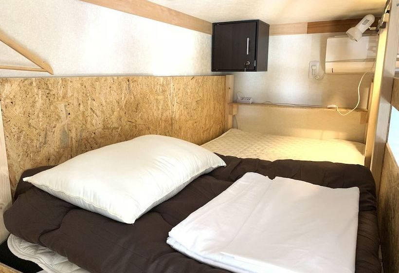 Enoshima Living  Hostel
