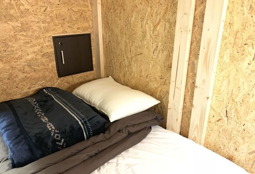 Enoshima Living  Hostel