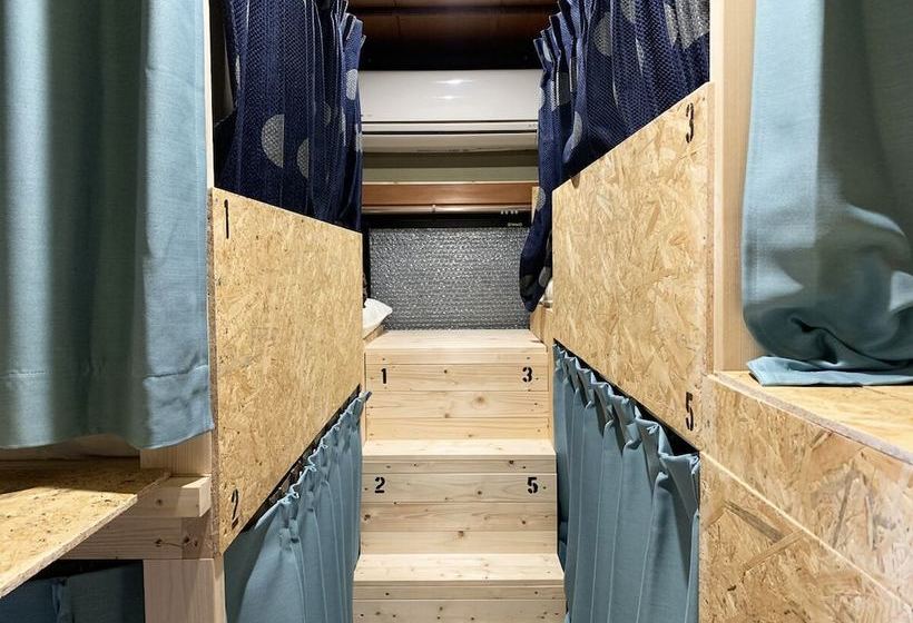 Enoshima Living  Hostel