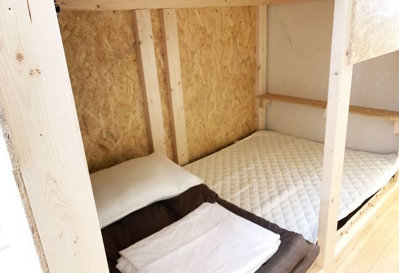 Enoshima Living  Hostel