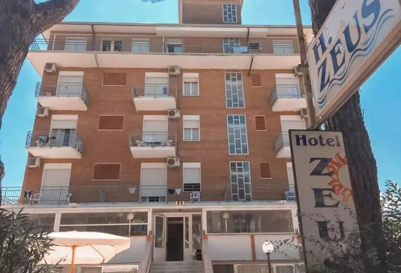 Hotelli Zeus