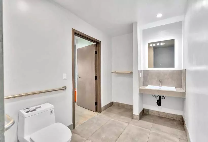 Motelli Exclusivo Inn And Suites