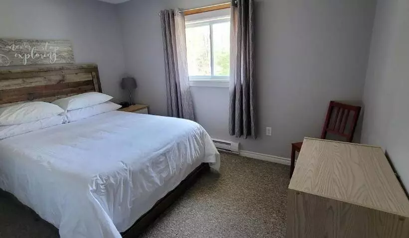 Parkway Cottage Resort And Trading Post