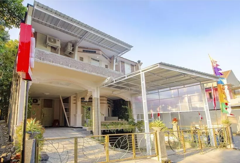 Retkeilymaja Pondok Damai Syariah By Oyo Rooms