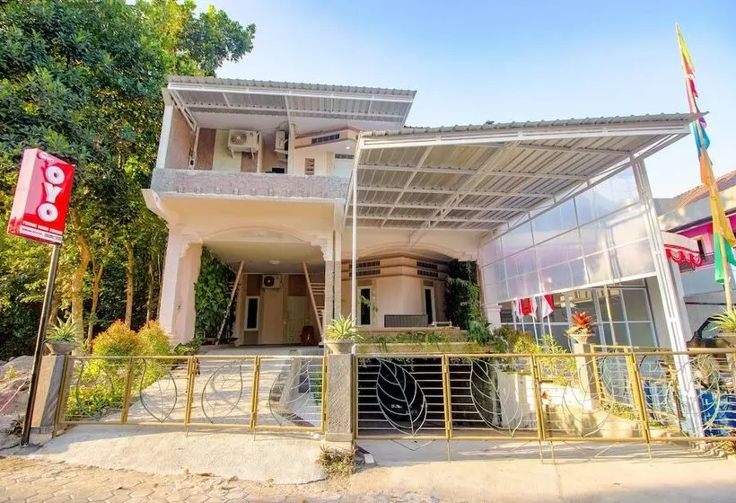 Retkeilymaja Pondok Damai Syariah By Oyo Rooms