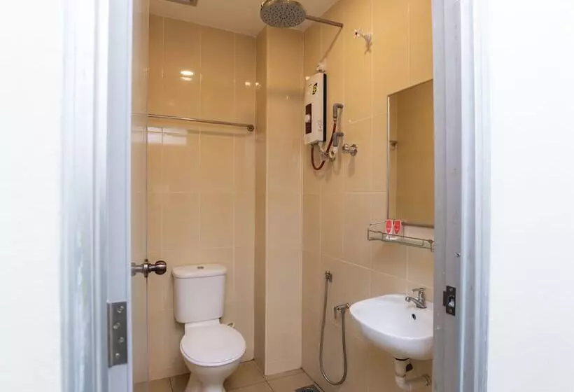 Bluewater Hotel 2 By Oyo Rooms