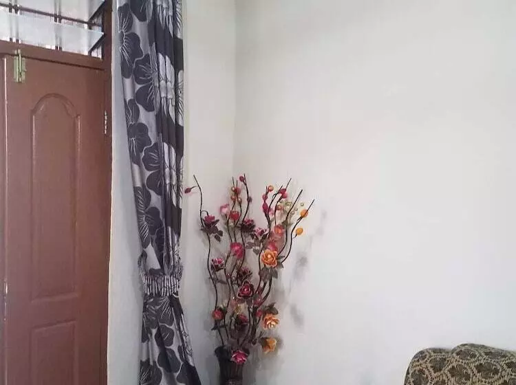 Bright Hotel & Suites