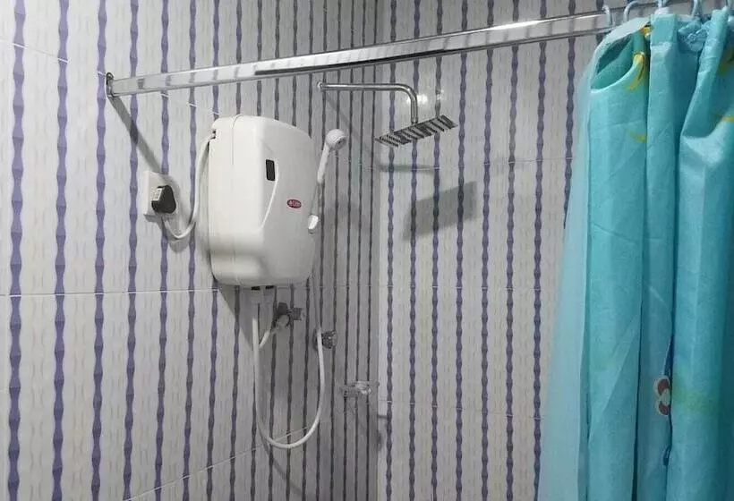 Bright Hotel & Suites