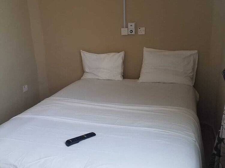 Bright Hotel & Suites