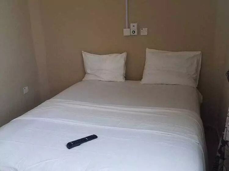 Bright Hotel & Suites