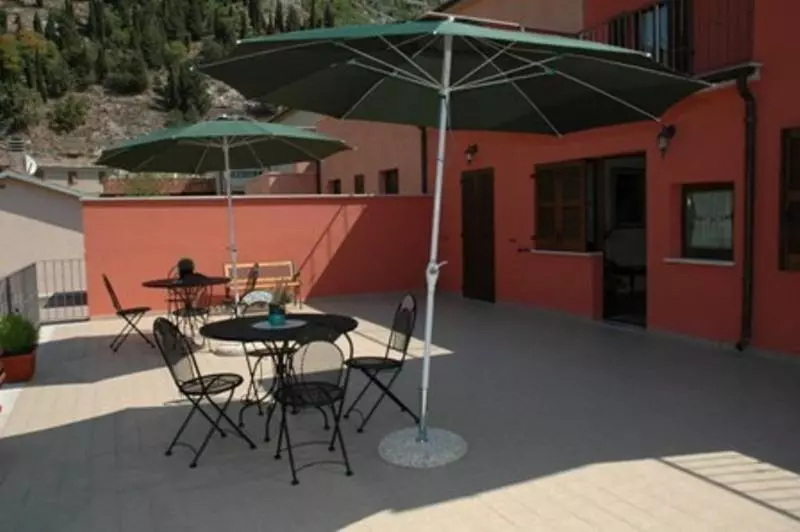 Hotelli Albergo Montenerone