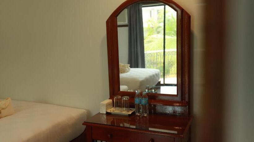 Hotell Bohol Plaza Mountain Resort And Restaurant