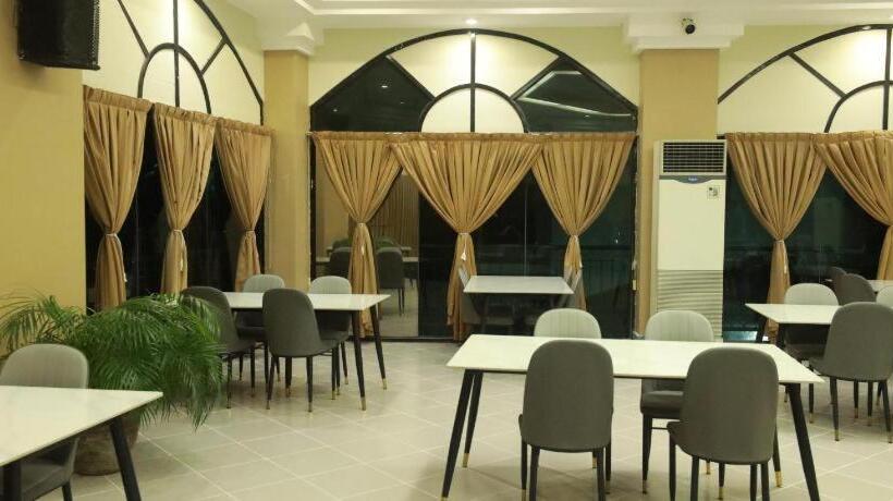 Hotell Bohol Plaza Mountain Resort And Restaurant