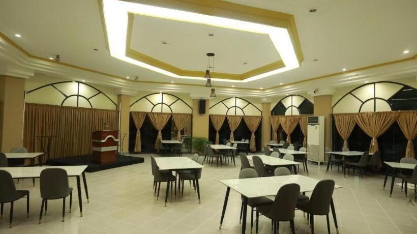 Hotell Bohol Plaza Mountain Resort And Restaurant