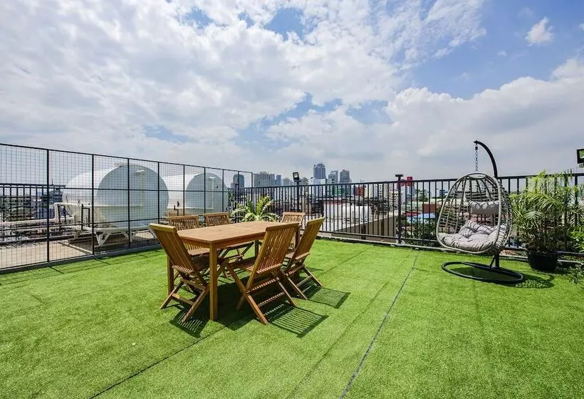 ホテル Super Capital O 232 Premium Nest Nano Suites Fort