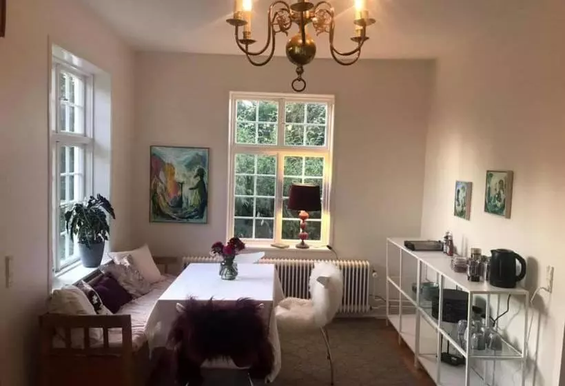 Lehnshøj Bed & Breakfast