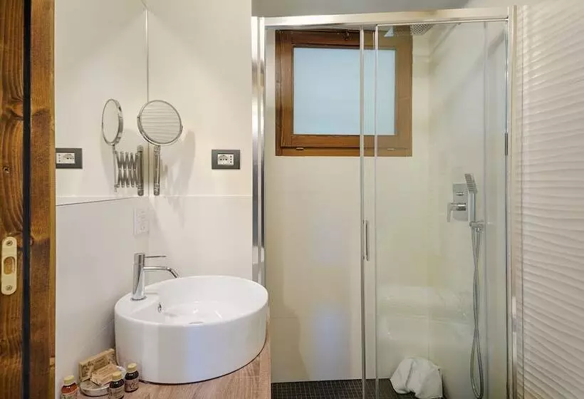 تختخواب و صبحانه Centosedici Rooms