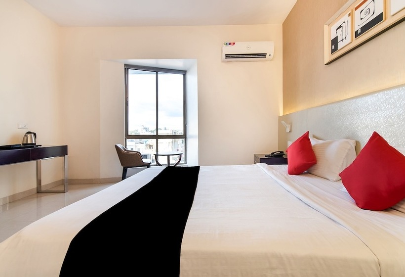 Hotell Capital O 37016  Patiala House