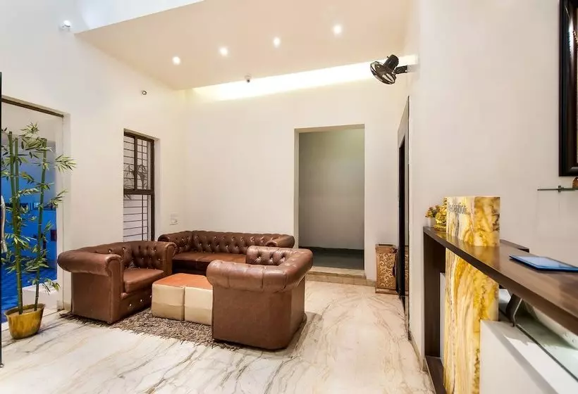 ホテル Capital O 37016  Patiala House