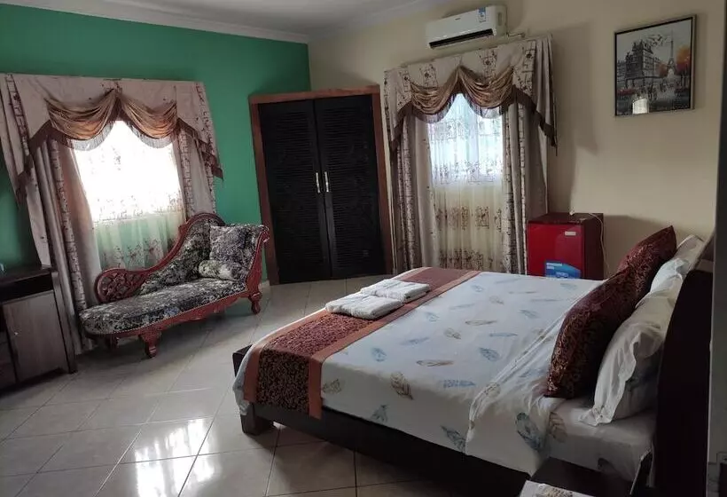 هتل Hôtel Golden House