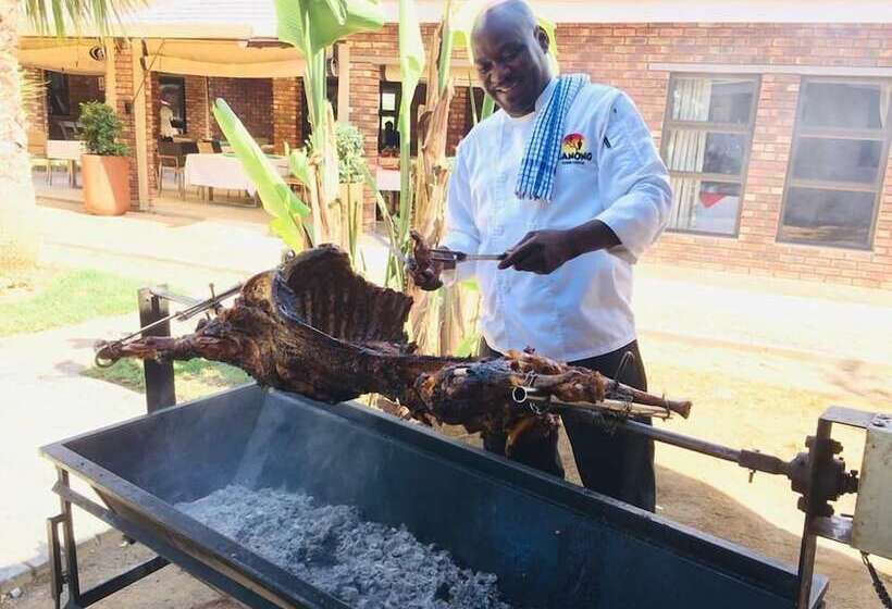 هتل Manong Game Lodge