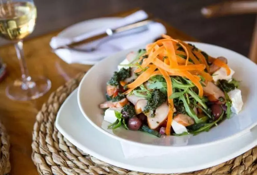 هتل Manong Game Lodge