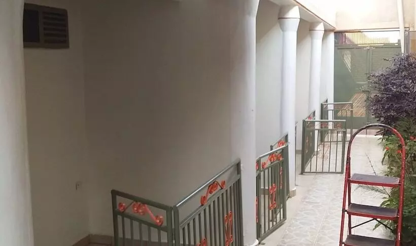 هتل Plata Guest House