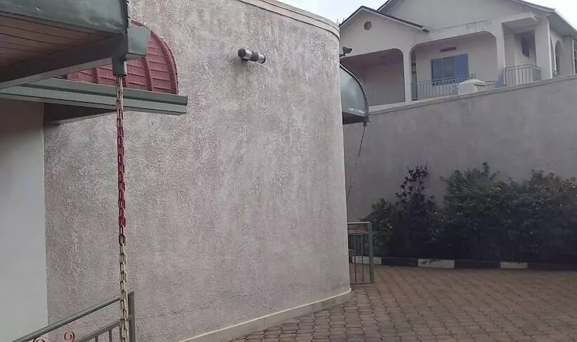 هتل Plata Guest House