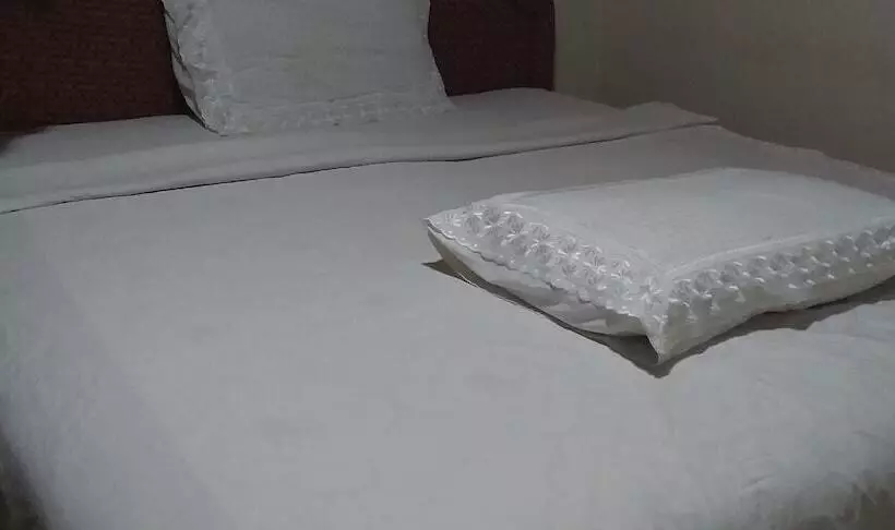 هتل Plata Guest House