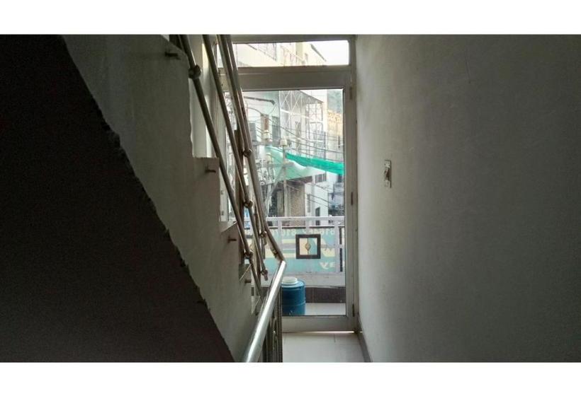 Отель Budget Rooms On Vip Road