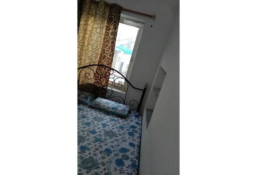 Отель Budget Rooms On Vip Road