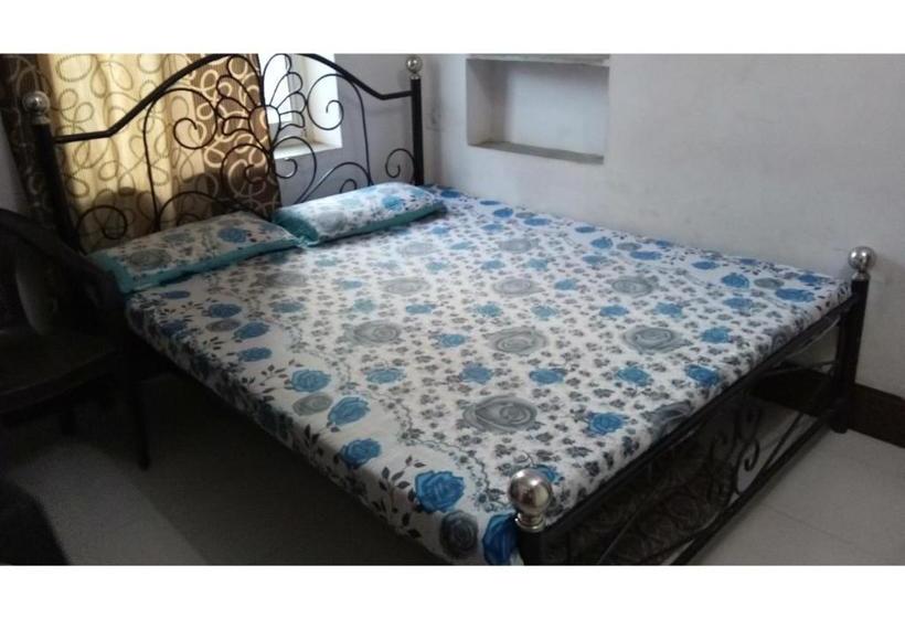 Отель Budget Rooms On Vip Road