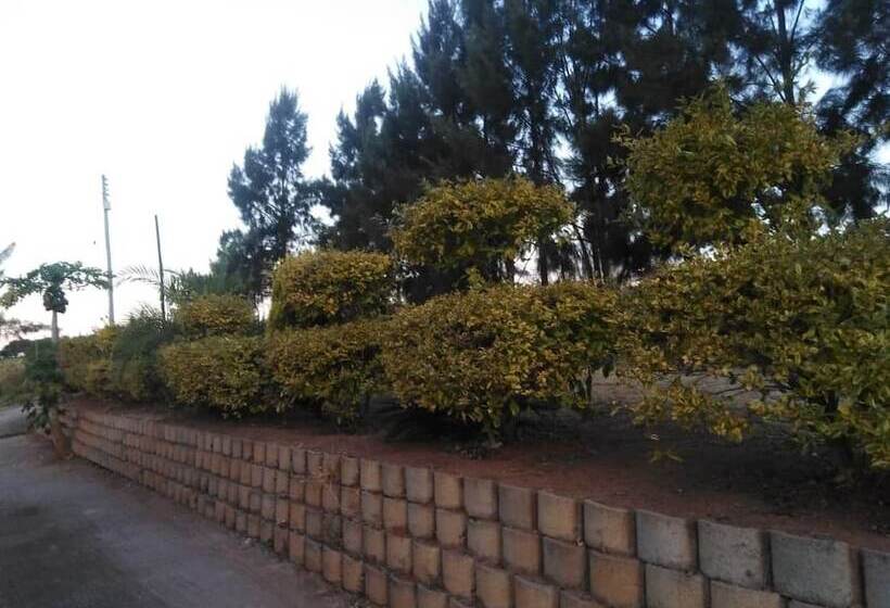 هتل Rest Camp Lodge