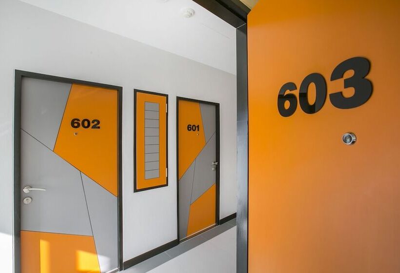 호텔 Thawan Apartment