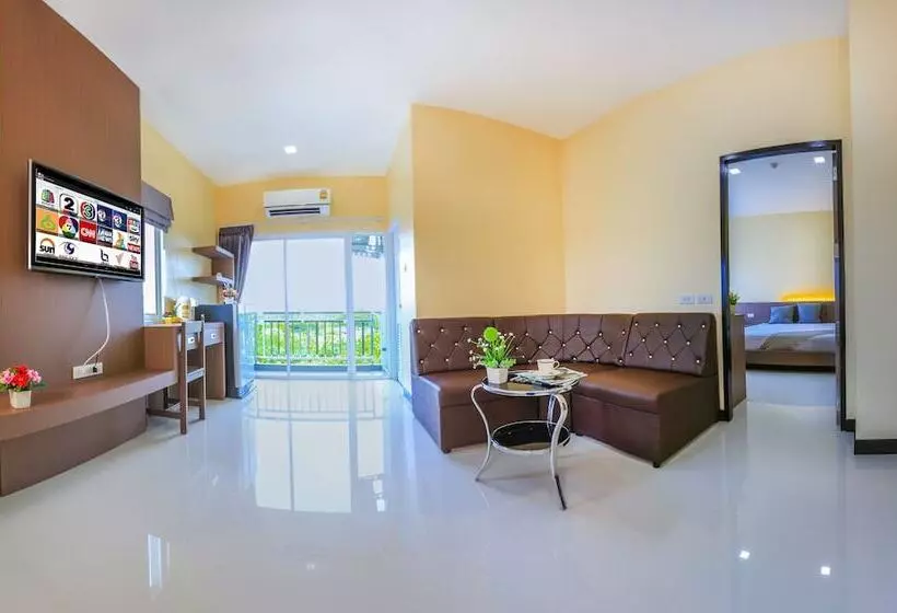 ホテル Thawan Apartment