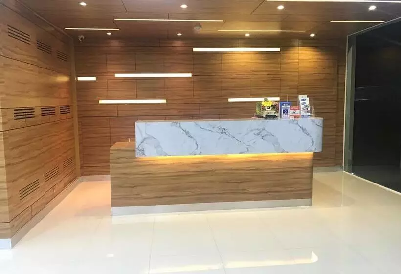 ホテル Thawan Apartment
