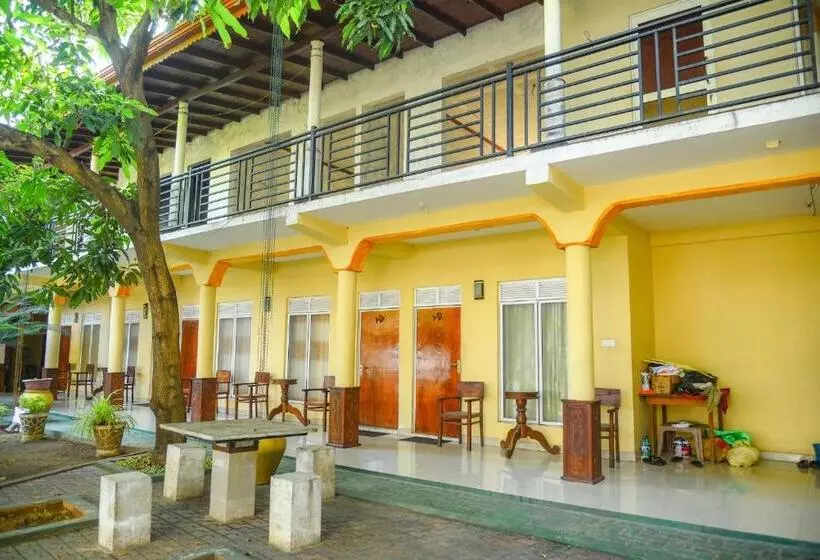 Hotel Prasanna