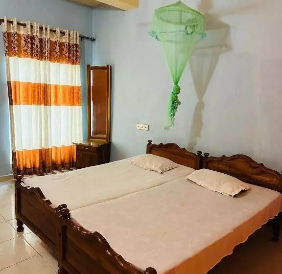 Hotel Prasanna
