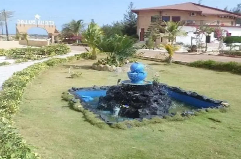 هتل Etoile Du Lac