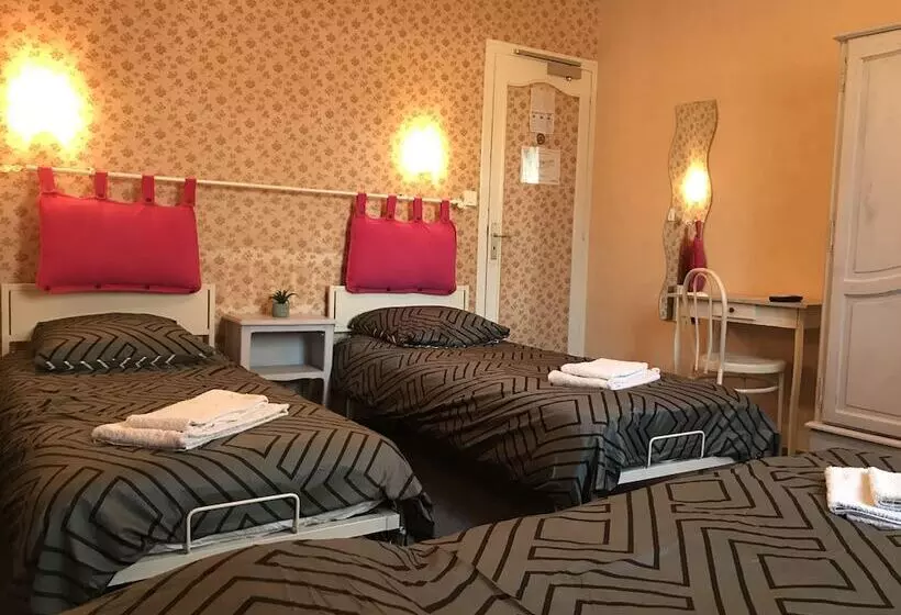 Hotelli Hôtel Du Grand Chêne