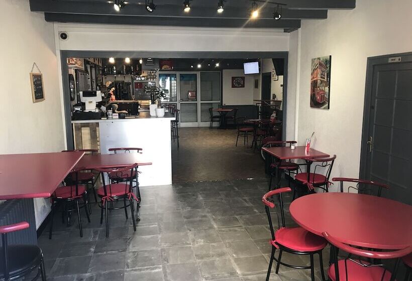 호텔 Hôtel Du Grand Chêne