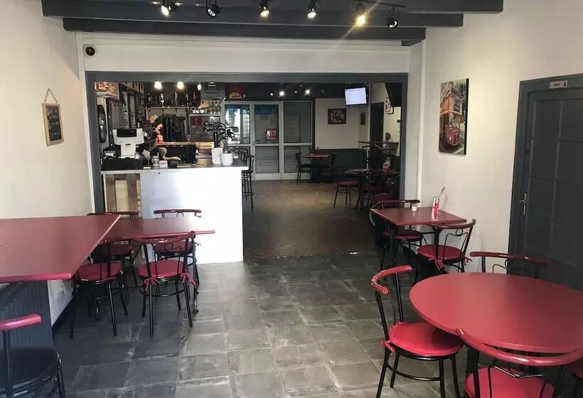 Hotelli Hôtel Du Grand Chêne