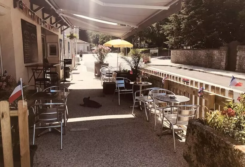 Hotelli Hôtel Du Grand Chêne